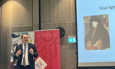 EASNIE Director João Costa presents at the Erasmus+ meeting